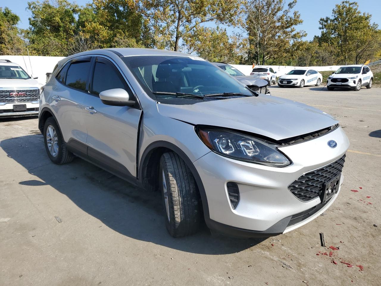 2020 Ford Escape VIN 1FMCU0G66LUA49692 Copart auction photo, front end damage thumbnail 4