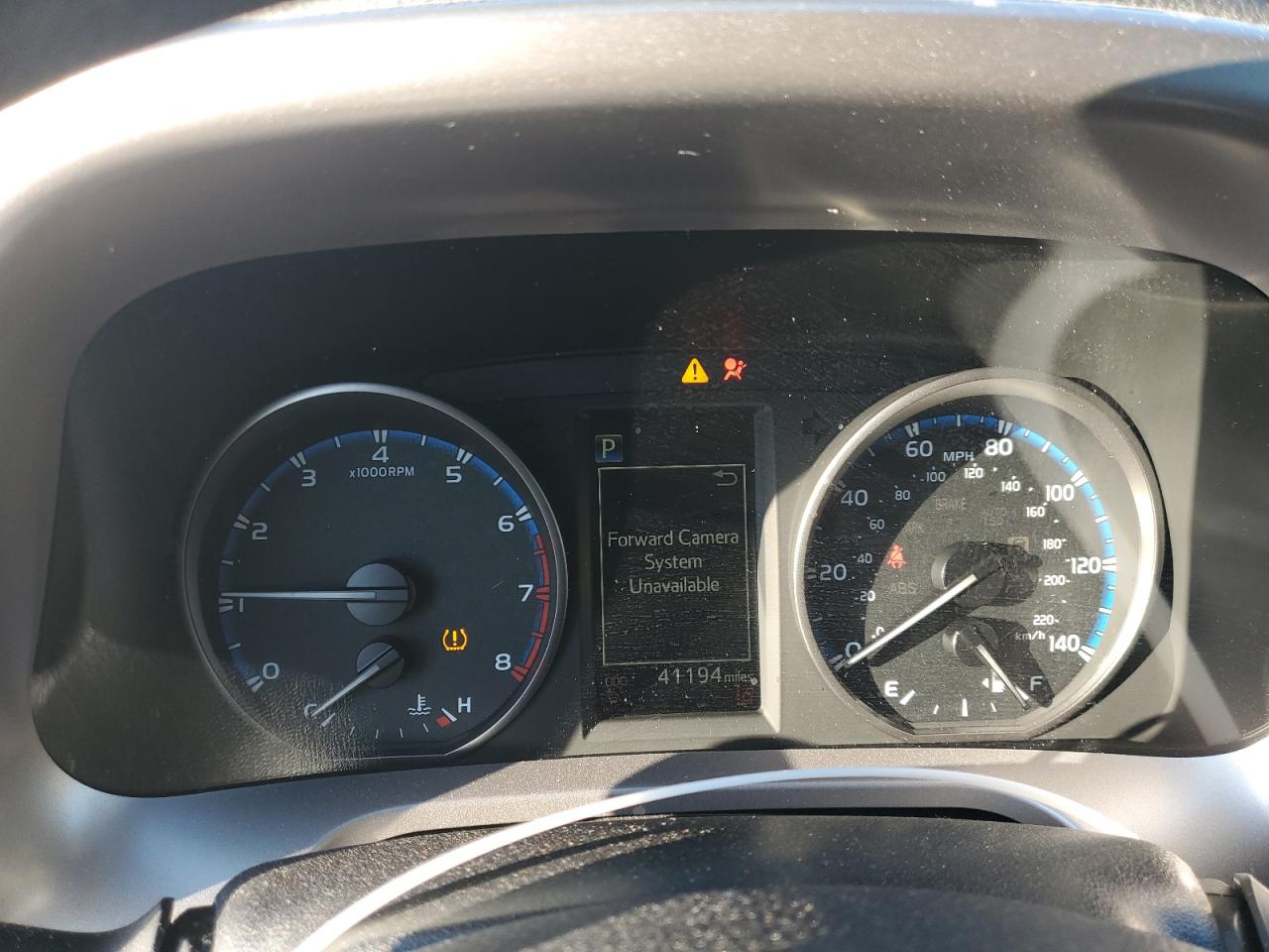 2018 Toyota RAV 4 VIN JTMBFREV5JJ744446 Copart auction photo, front end / side damage thumbnail 9