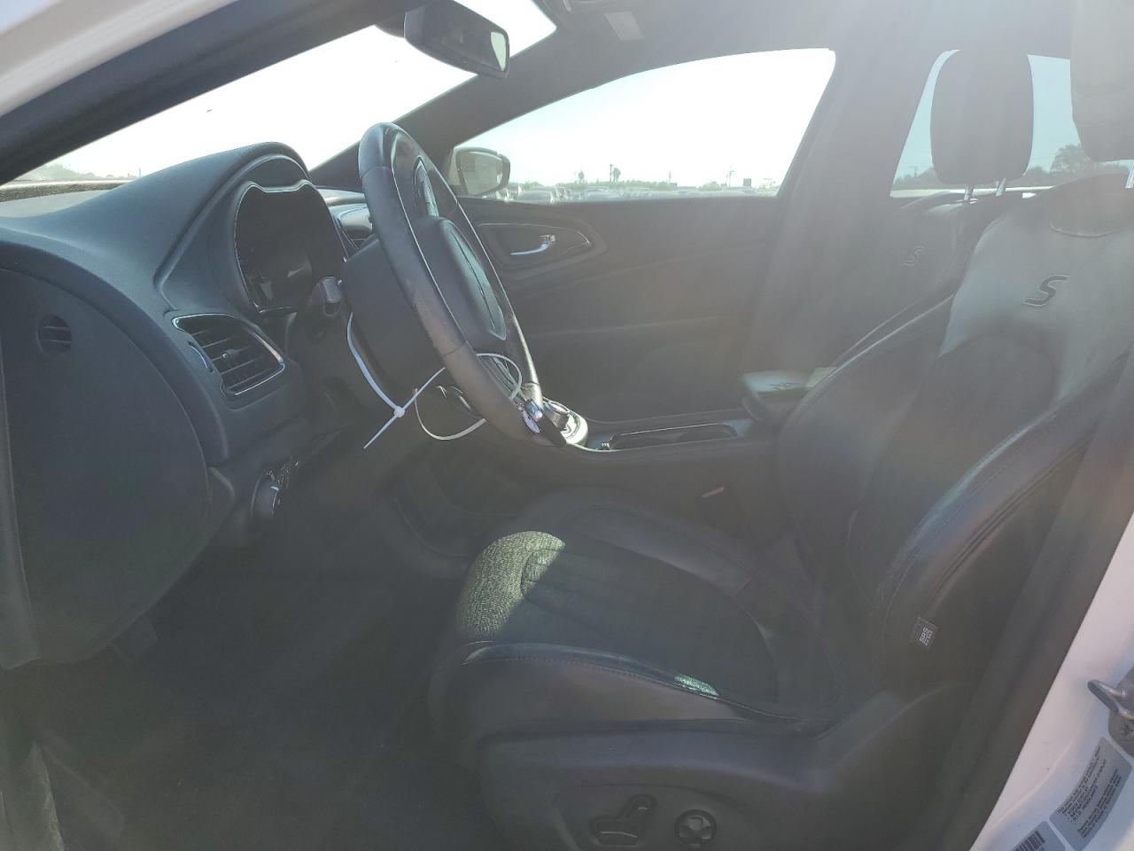 2015 Chrysler 200 VIN 1C3CCCBB4FN538446 Copart auction photo, side / front end damage thumbnail 7