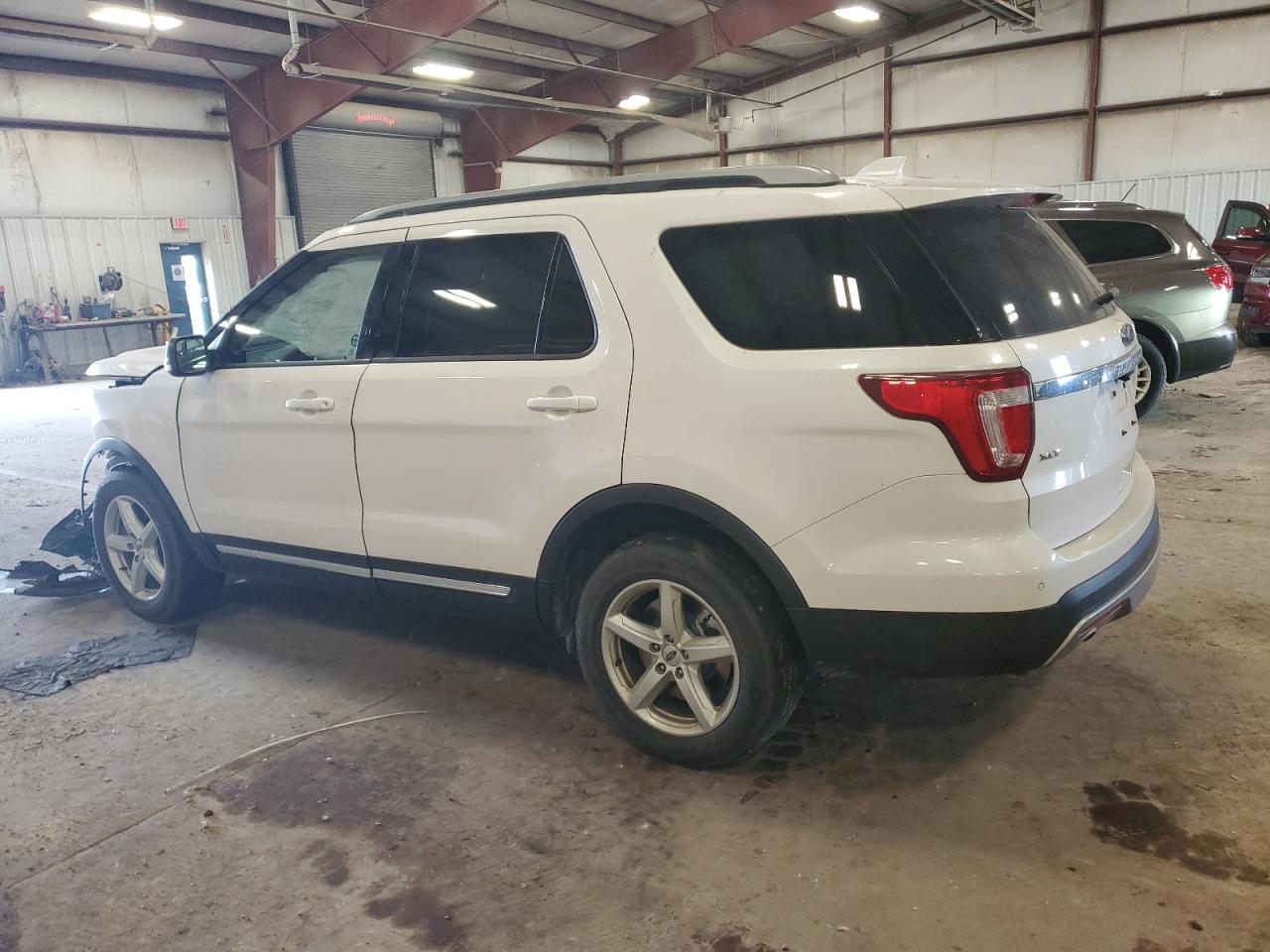 2016 Ford Explorer VIN 1FM5K8D85GGD07126 Copart auction photo, front end / side damage thumbnail 2