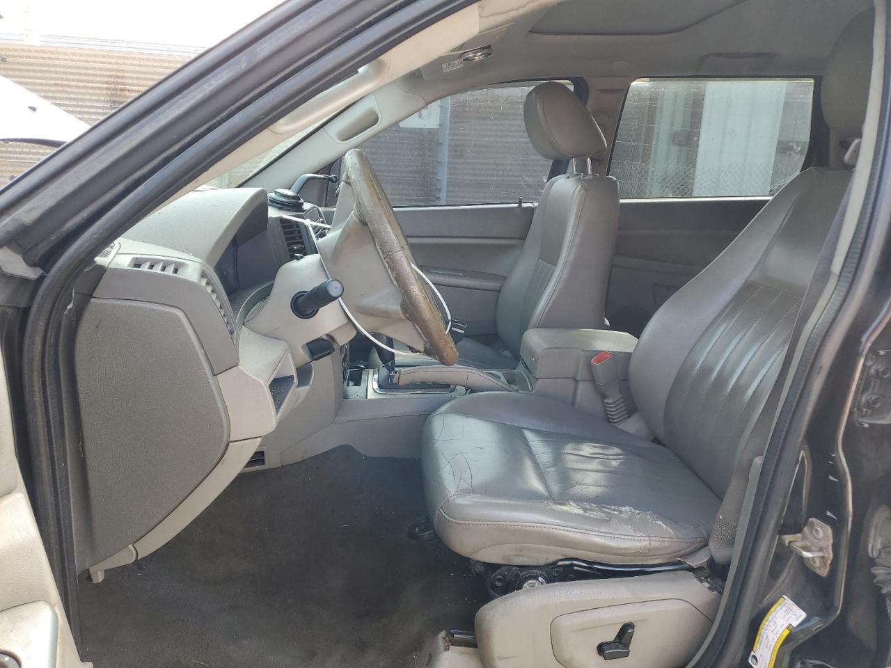 2007 Jeep Grand Cherokee VIN 1J8GR48K17C567501 Copart auction photo, side damage thumbnail 7