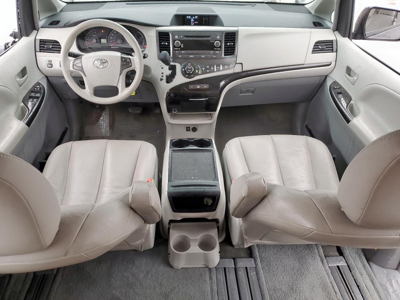 2014 Toyota Sienna VIN 5TDKK3DC9ES421728 Copart auction photo, side damage thumbnail 8