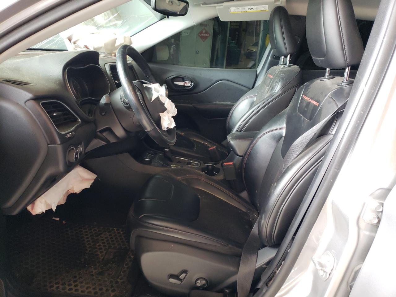 2019 Jeep Cherokee VIN 1C4PJMBX0KD188480 Copart auction photo, rear end / front end damage thumbnail 7