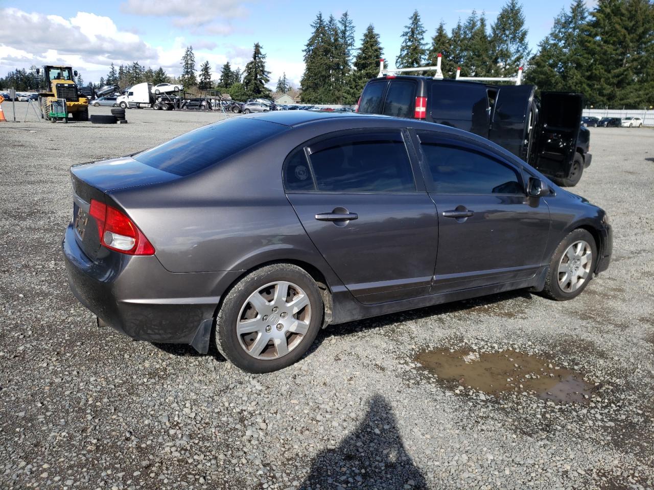 2009 Honda Civic VIN 19XFA16849E013560 Copart auction photo, front end / rear end damage thumbnail 3