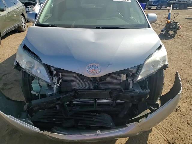 2013 Toyota Sienna VIN 5TDDK3DC1DS068036 Copart auction photo, front end damage thumbnail 11
