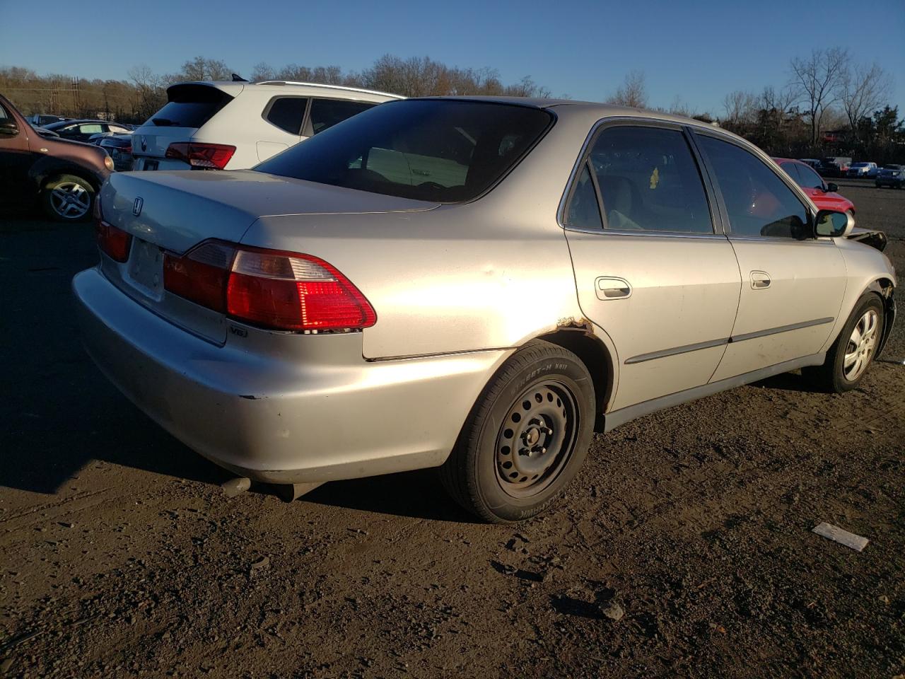 1998 Honda Accord VIN 1HGCG1642WA009148 Copart auction photo, front end / minor dent/scratches damage thumbnail 3