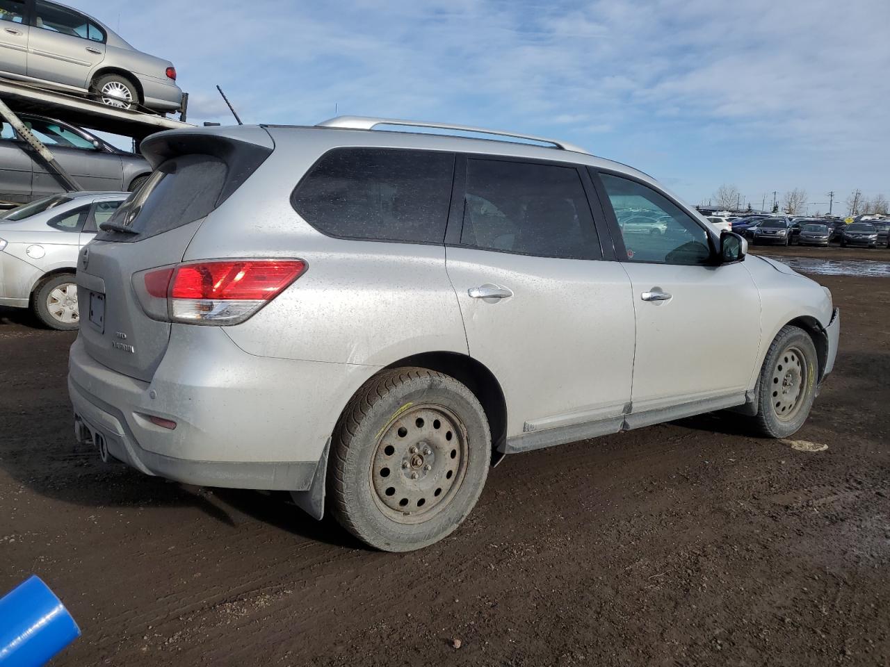 2014 Nissan Pathfinder VIN 5N1AR2MM7EC724479 Copart auction photo, front end / undercarriage damage thumbnail 3