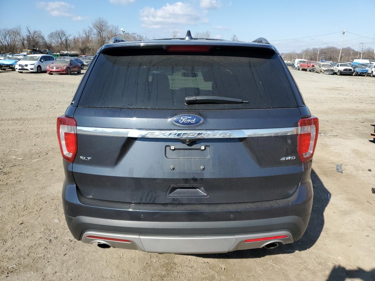 2017 Ford Explorer VIN 1FM5K8D84HGE34175 Copart auction photo, front end / minor dent/scratches damage thumbnail 6