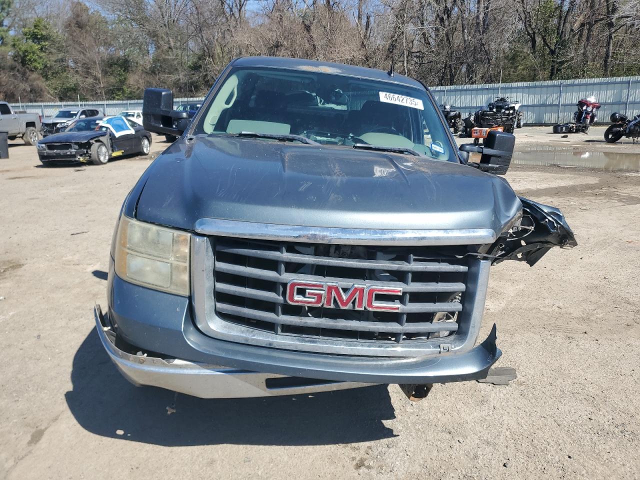 2009 GMC Sierra VIN 1GTHK43K29F153328 Copart auction photo, front end / minor dent/scratches damage thumbnail 5