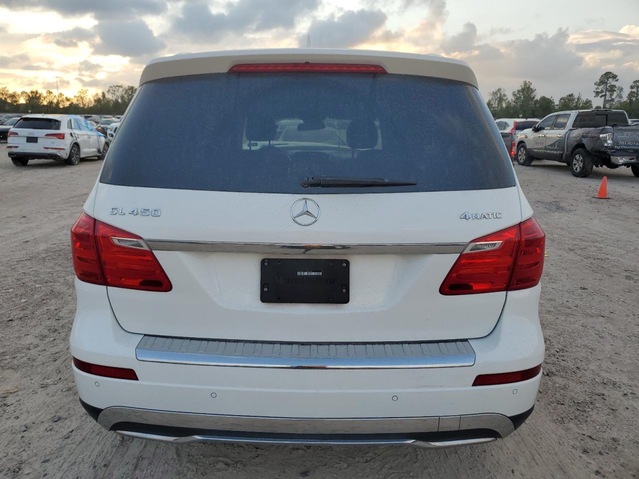 2015 Mercedes-Benz GL-klasse VIN 4JGDF6EE5FA600230 Copart auction photo, front end damage thumbnail 6
