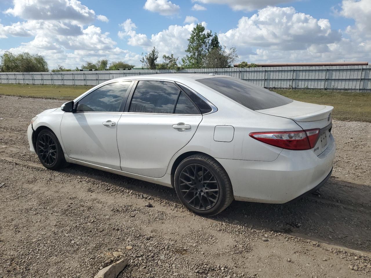 2015 Toyota Camry VIN 4T1BF1FK0FU109626 Copart auction photo, front end damage thumbnail 2