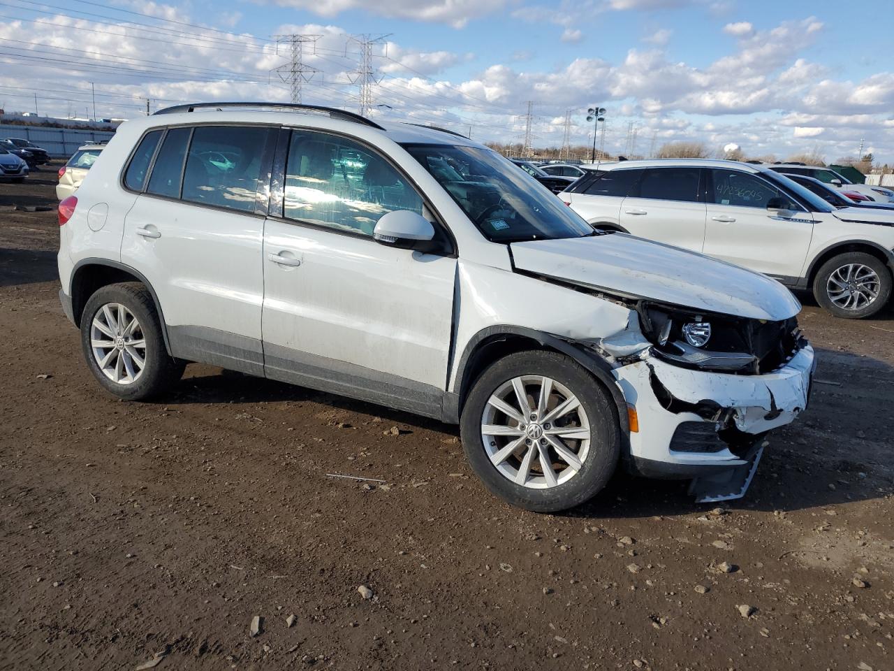 2015 Volkswagen Tiguan VIN WVGBV7AX4FW554903 Copart auction photo, front end damage thumbnail 4