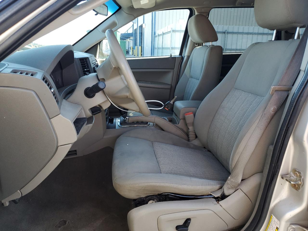 2007 Jeep Grand Cherokee VIN 1J8GR48K97C539798 Copart auction photo, front end damage thumbnail 7