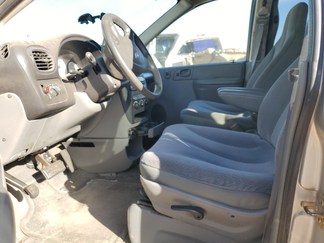 2005 Dodge Caravan VIN 1D4GP25R15B203359 Copart auction photo, front end / side damage thumbnail 7