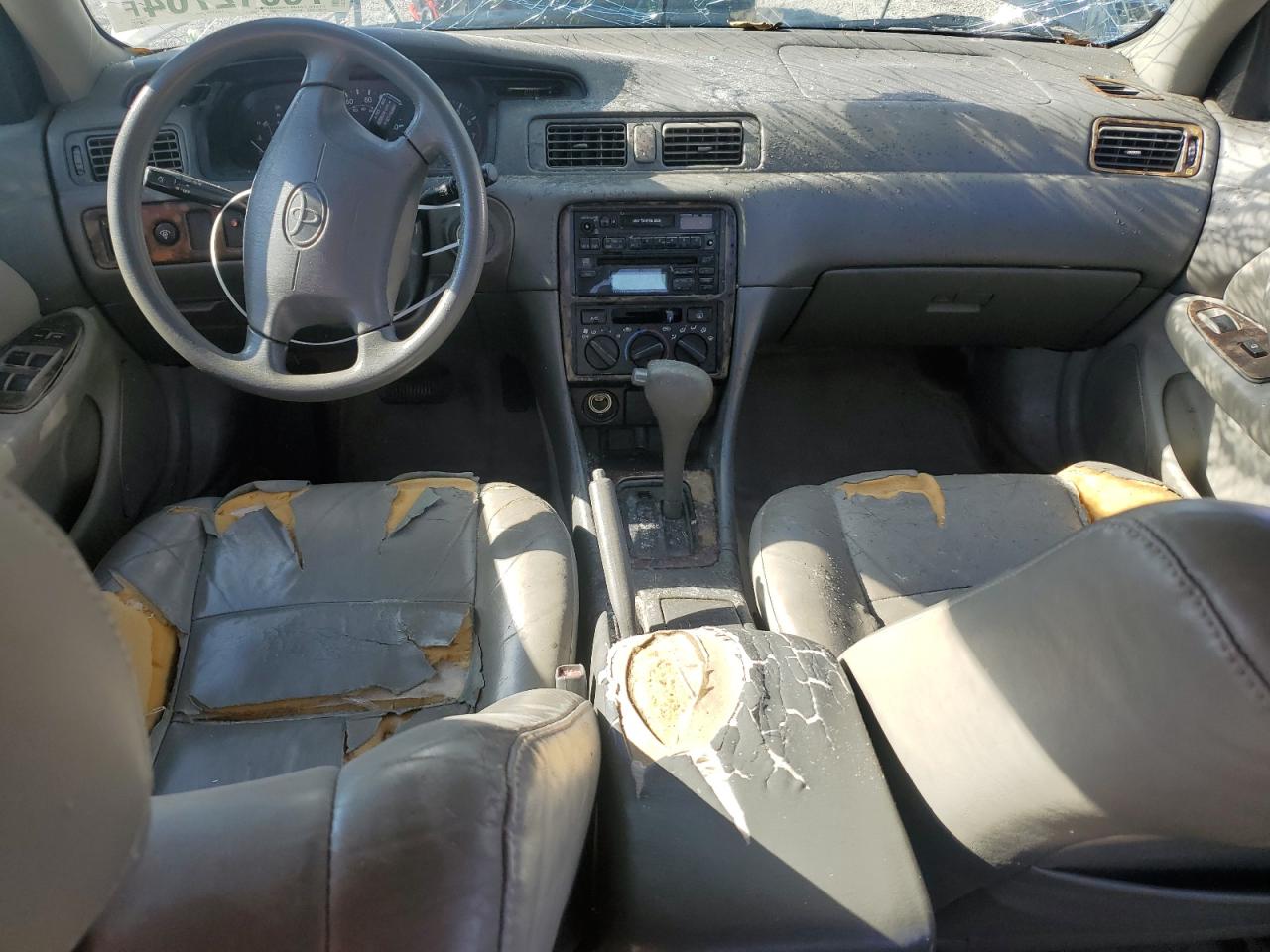 1997 Toyota Camry VIN 4T1BG22KXVU170117 Copart auction photo, top/roof / minor dent/scratches damage thumbnail 8