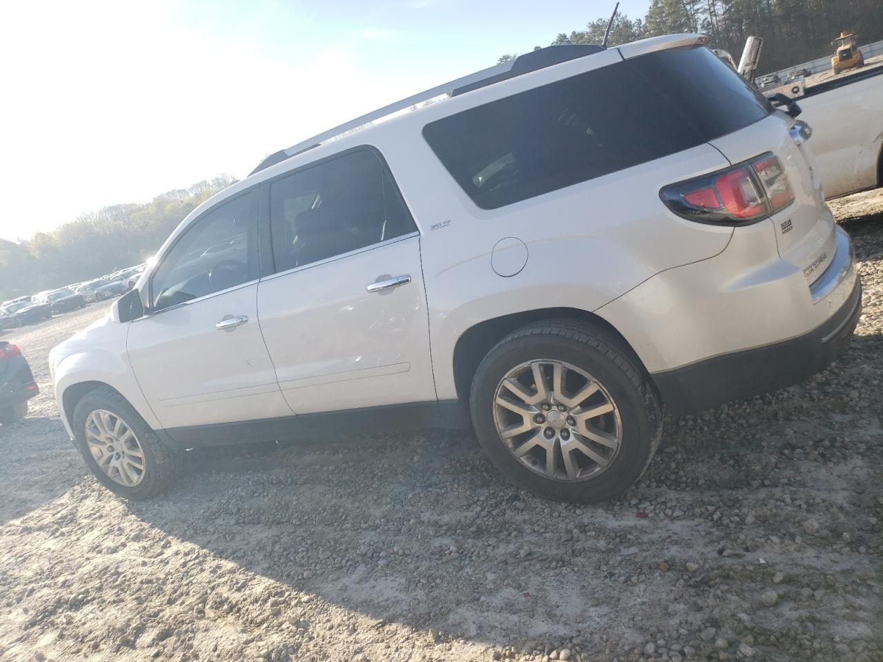2016 GMC Acadia VIN 1GKKRRKD9GJ198153 Copart auction photo, front end / minor dent/scratches damage thumbnail 2