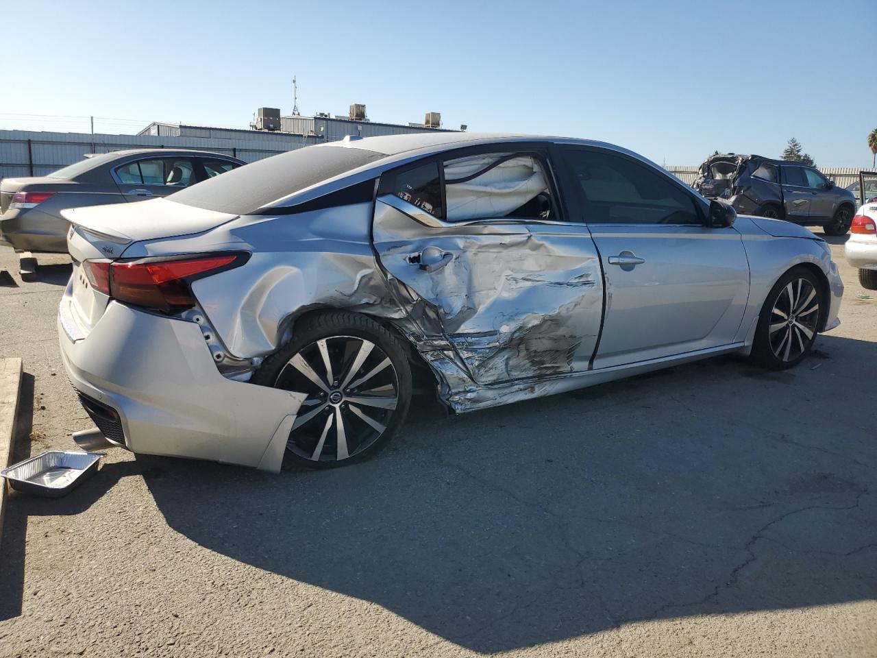 2020 Nissan Altima VIN 1N4BL4CV4LC265821 Copart auction photo, front end / rear end damage thumbnail 3