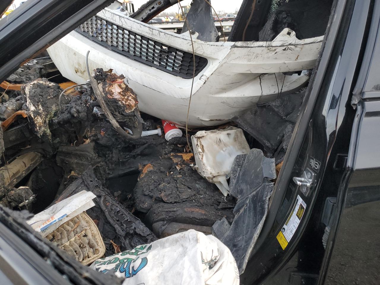 2012 BMW 3er VIN WBA3A5C55CF347580 Copart auction photo, burn damage thumbnail 7