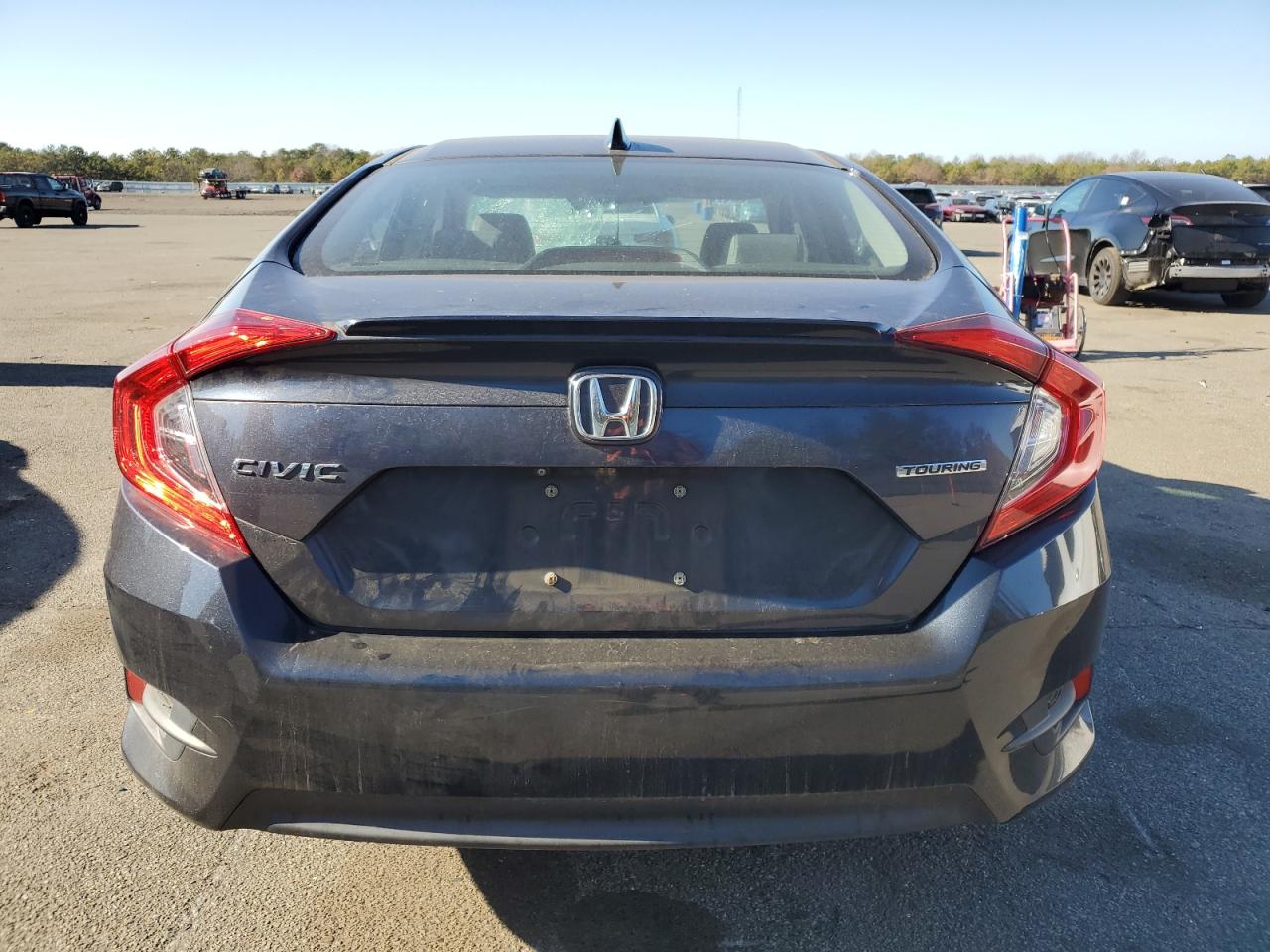 2017 Honda Civic VIN 2HGFC1F93HH656375 Copart auction photo, front end / side damage thumbnail 6