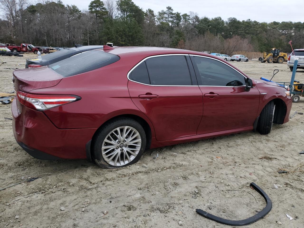 2019 Toyota Camry VIN 4T1B21HK8KU521053 Copart auction photo, front end damage thumbnail 3