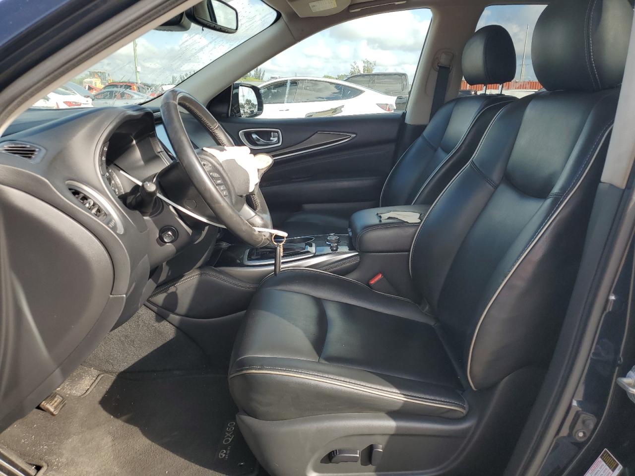 2020 Infiniti QX60 VIN 5N1DL0MN4LC533773 Copart auction photo, front end / side damage thumbnail 7