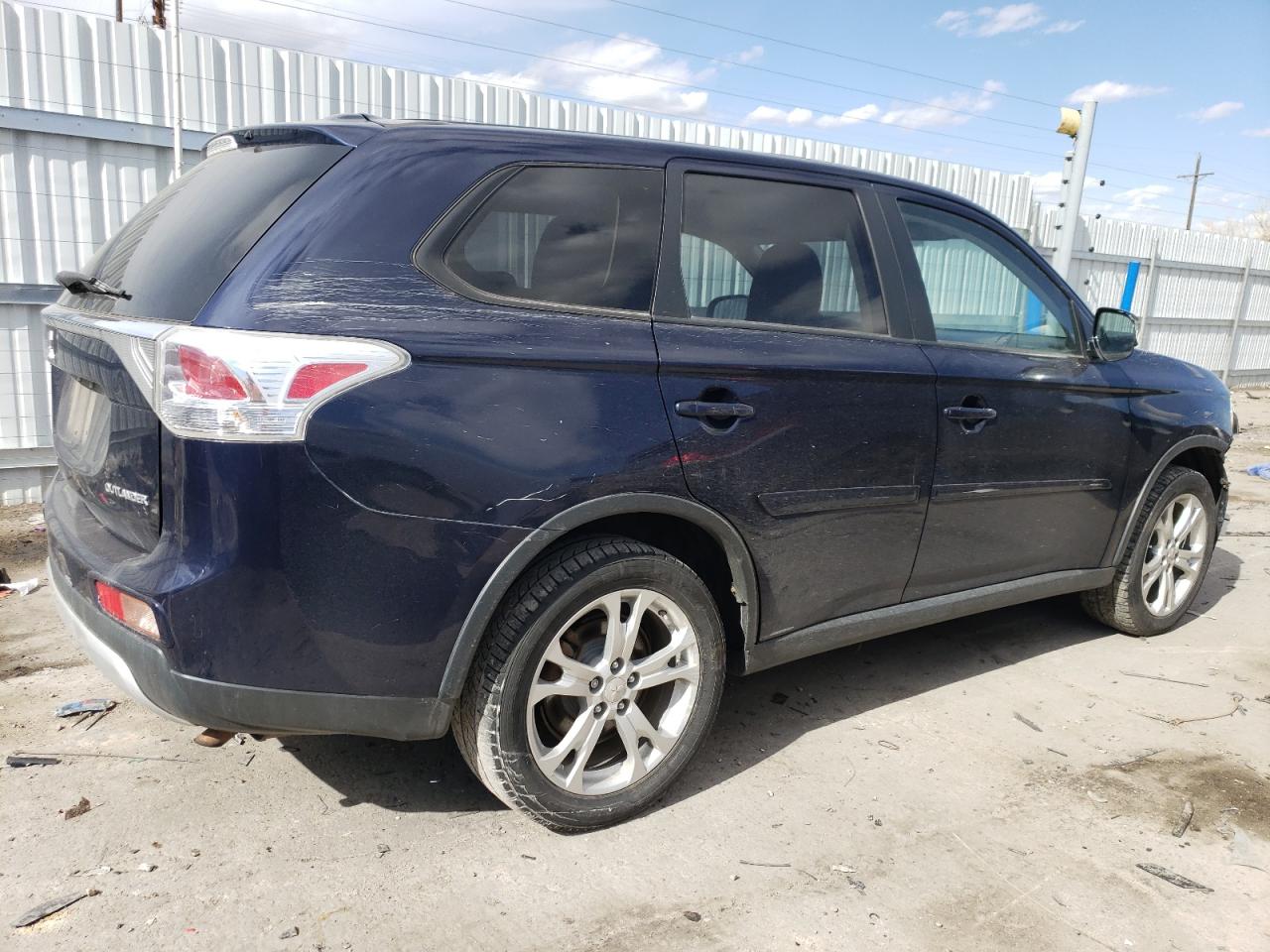 2015 Mitsubishi Outlander VIN JA4AZ3A38FZ010410 Copart auction photo, front end / side damage thumbnail 3