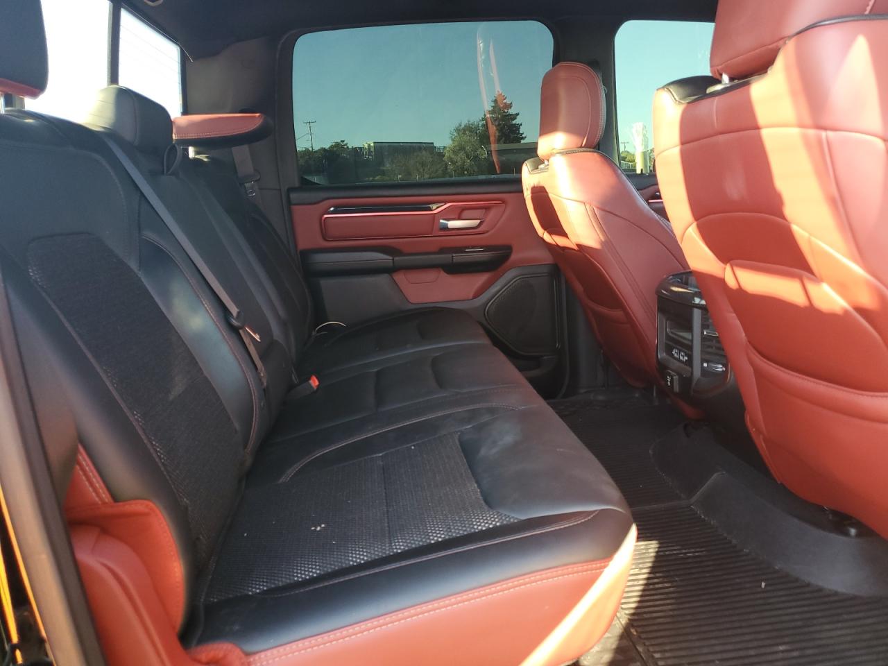 2019 RAM 1500 VIN 1C6SRFLT3KN570403 Copart auction photo, vandalism / minor dent/scratches damage thumbnail 10