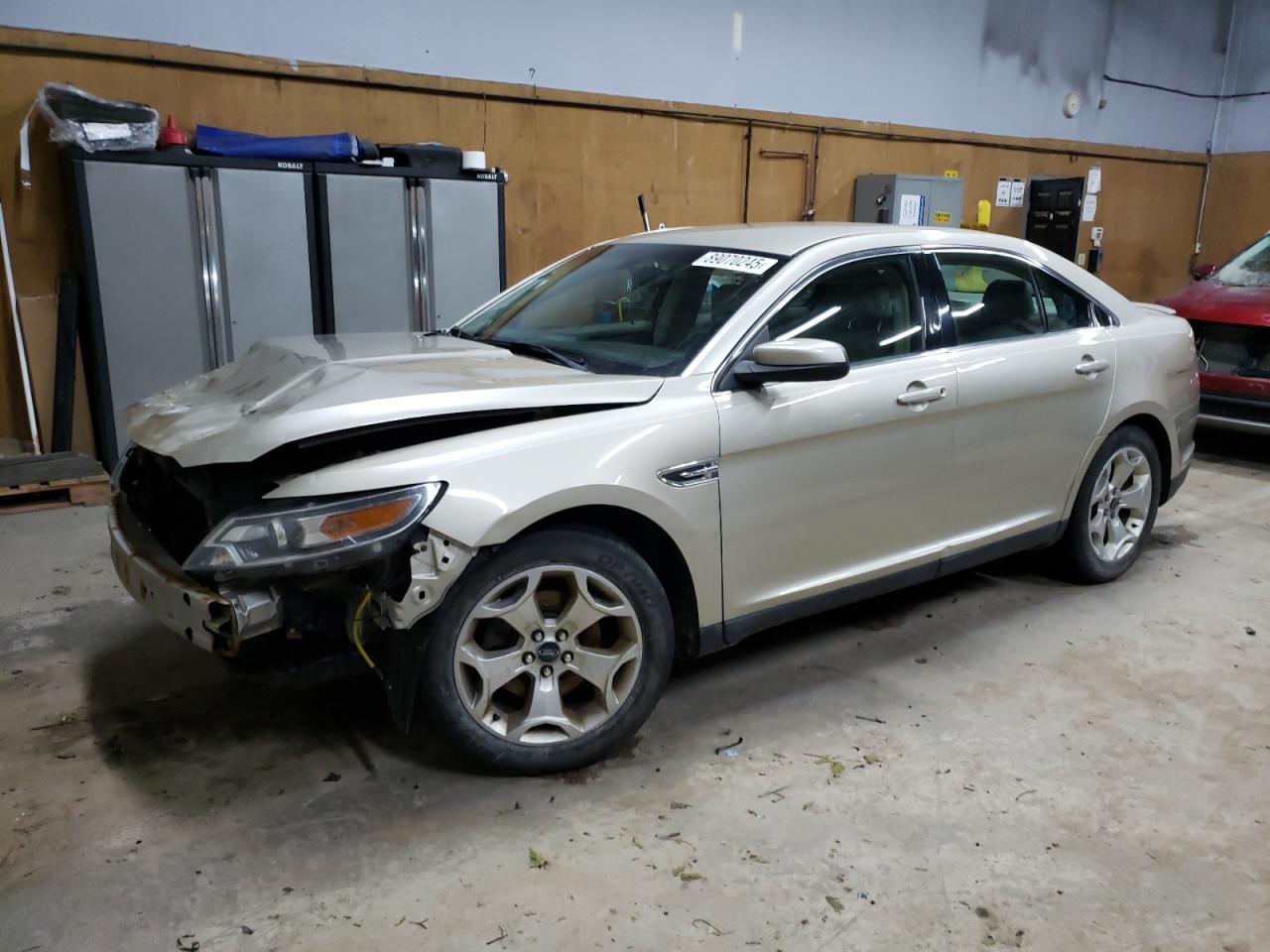 2011 Ford Taurus VIN 1FAHP2EW8BG175572