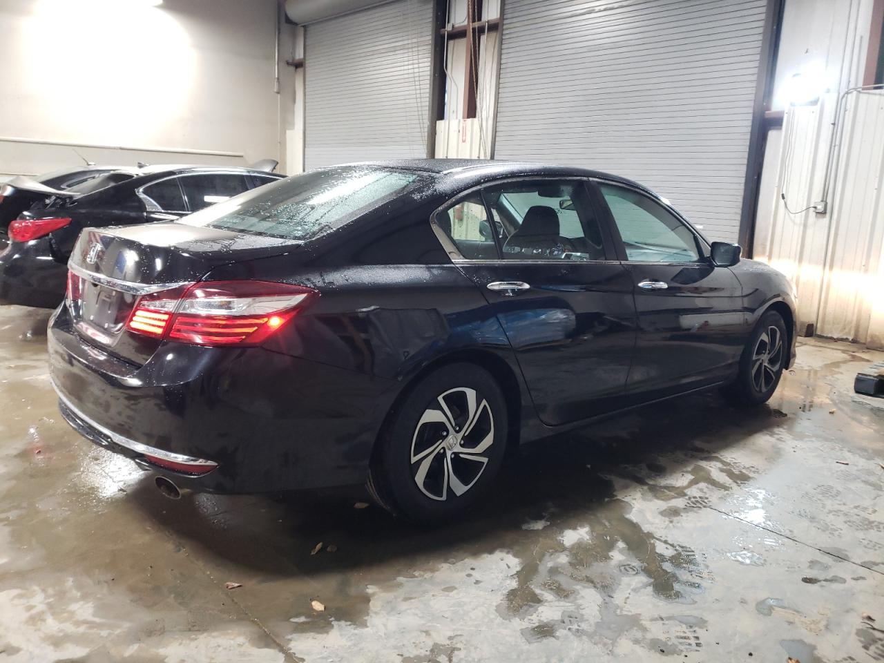 2016 Honda Accord VIN 1HGCR2F3XGA065931 Copart auction photo, side damage thumbnail 3