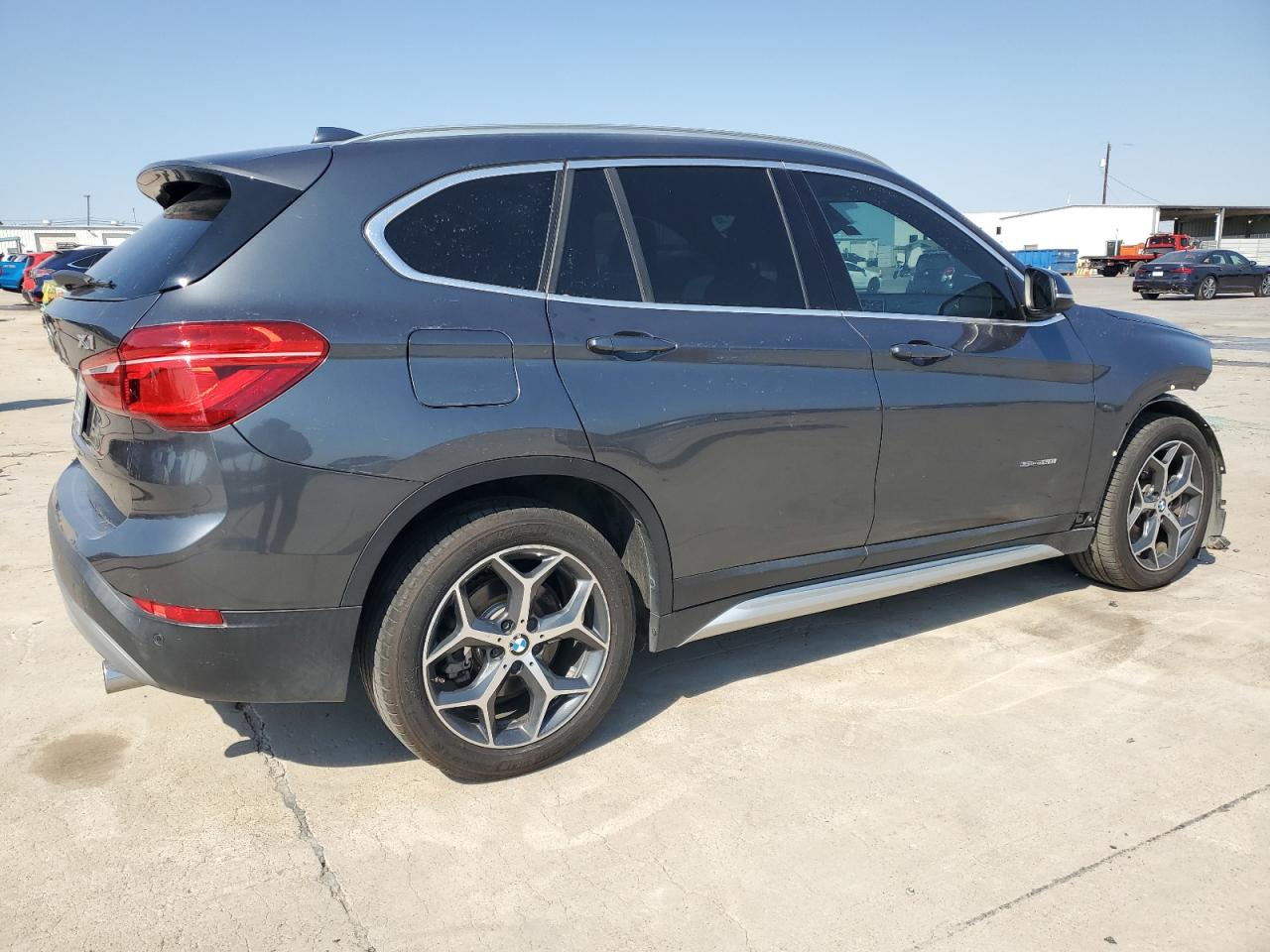 2018 BMW X1 VIN WBXHU7C31J5H39863 Copart auction photo, front end damage thumbnail 3