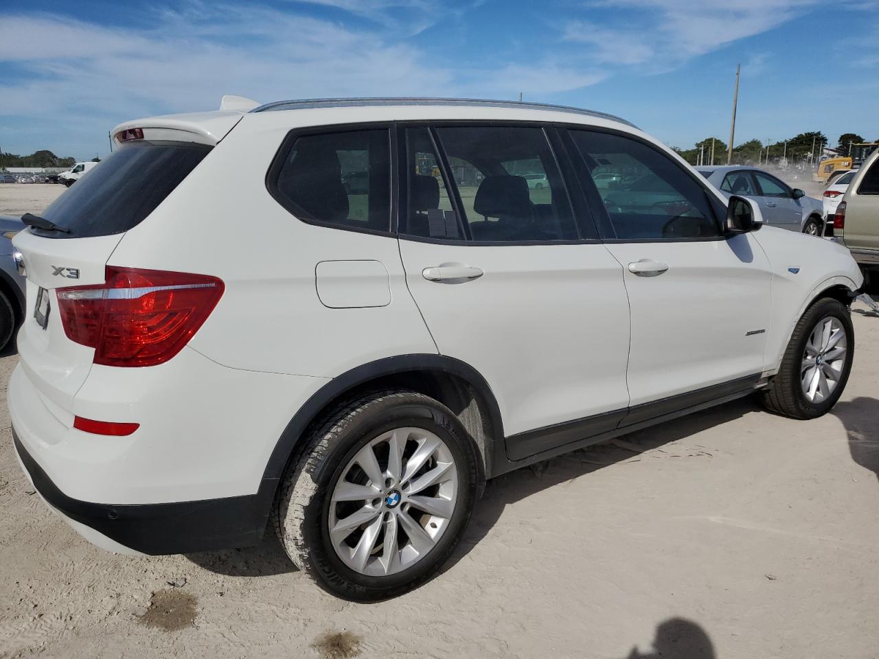 2017 BMW X3 VIN 5UXWZ7C56H0T43793 Copart auction photo, front end / minor dent/scratches damage thumbnail 3