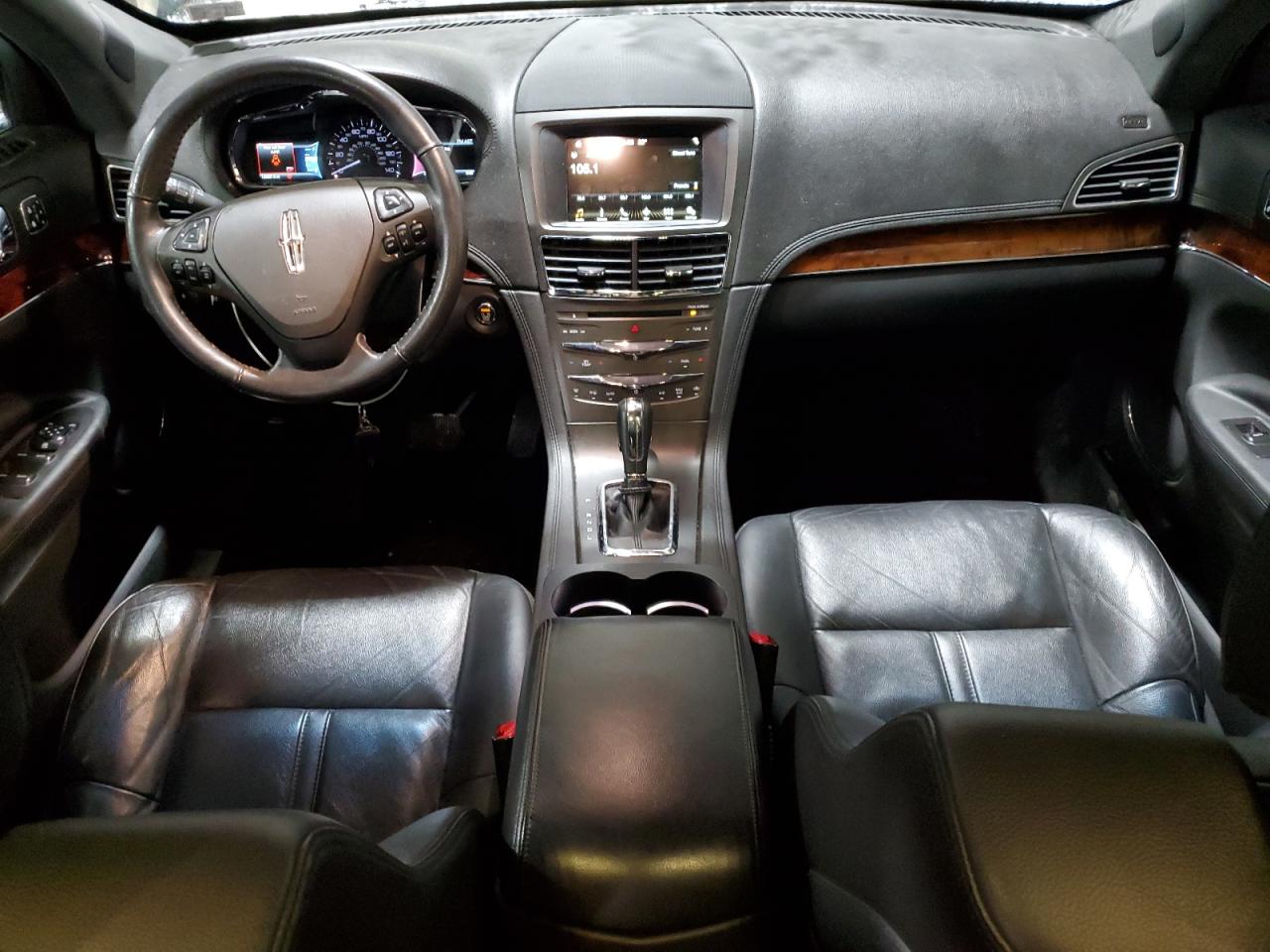 2018 Lincoln MKT VIN 2LMHJ5NK6JBL02299 Copart auction photo, rear end damage thumbnail 8