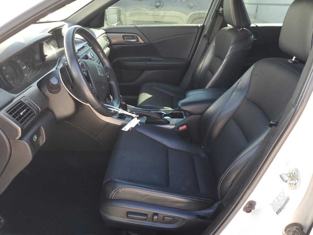 2017 Honda Accord VIN 1HGCR2F57HA282985 Copart auction photo, front end damage thumbnail 7
