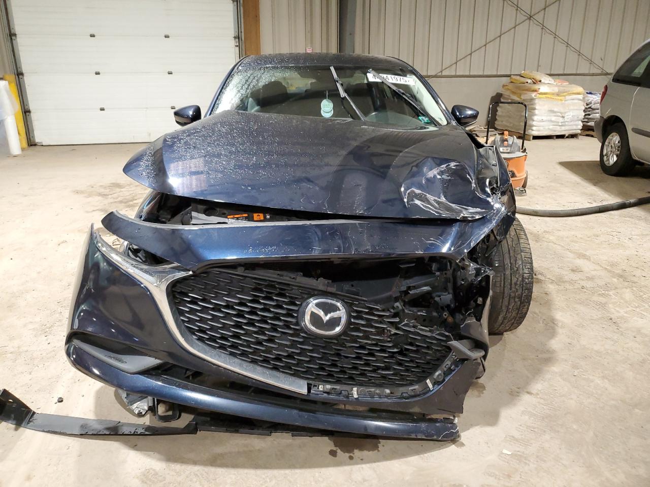 2021 Mazda 3 VIN JM1BPABL0M1322526 Copart auction photo, front end damage thumbnail 5