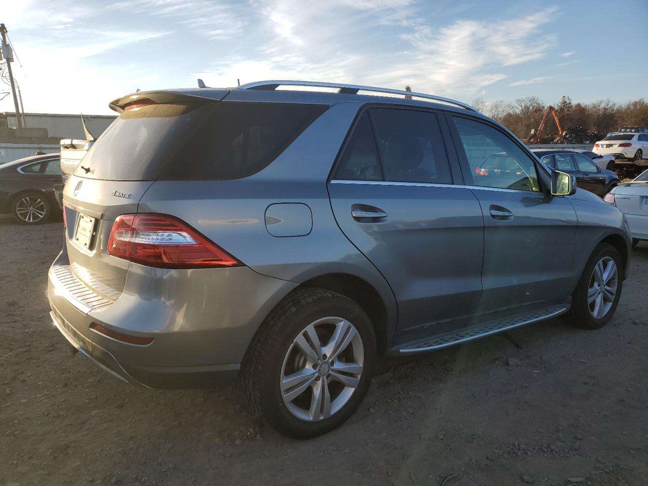 2013 Mercedes-Benz M-klasse VIN 4JGDA5HB1DA104624 Copart auction photo, rear end / side damage thumbnail 3