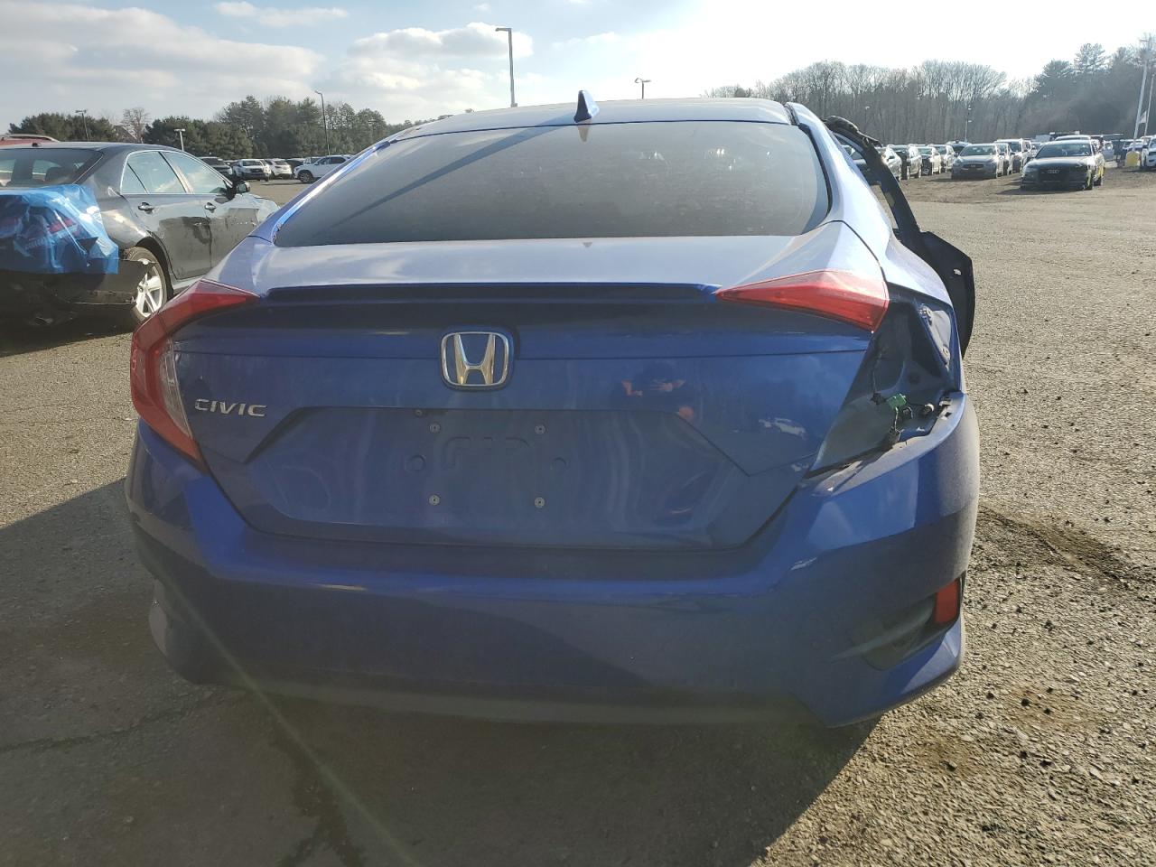 2017 Honda Civic VIN 19XFC1F30HE212022 Copart auction photo, front end / side damage thumbnail 6