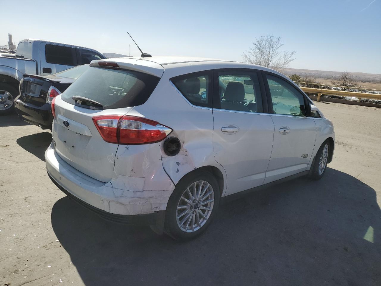 2013 Ford C-MAX VIN 1FADP5CU9DL531300 Copart auction photo, rear end damage thumbnail 3