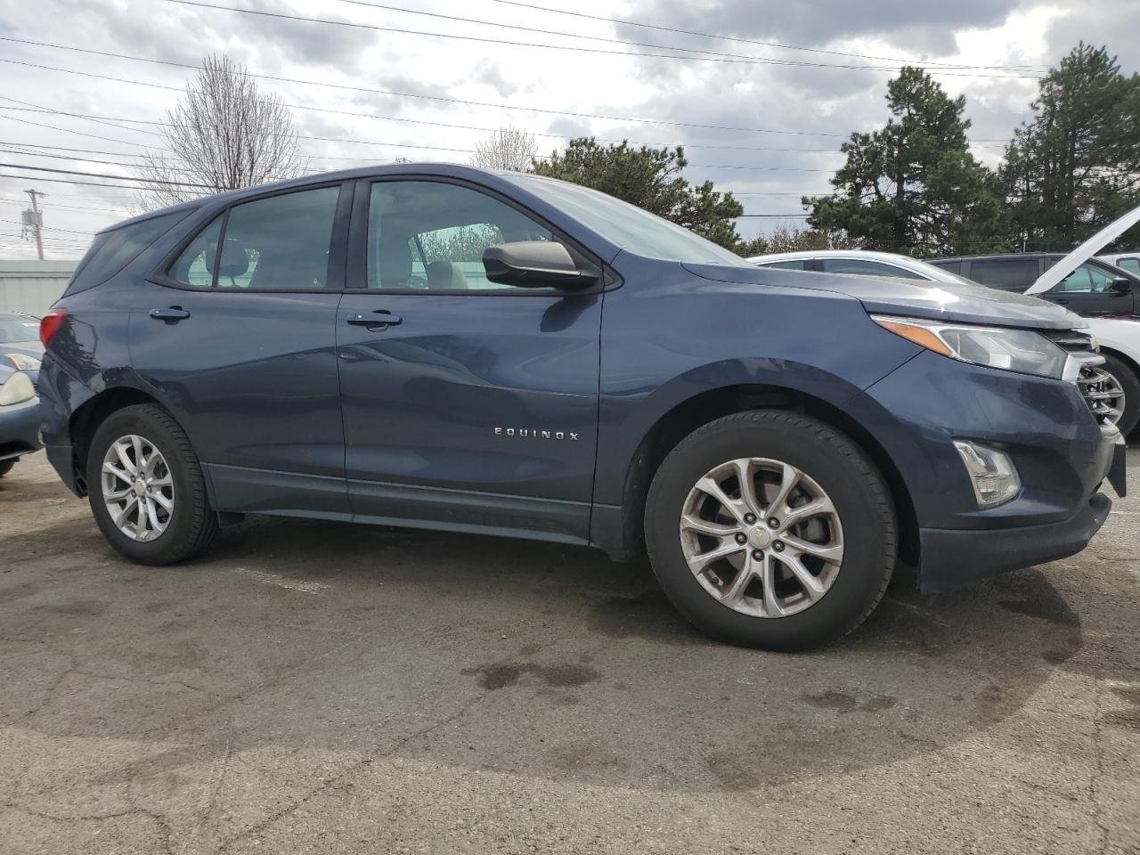 2018 Chevrolet Equinox VIN 3GNAXHEV0JS538122 Copart auction photo, rear end damage thumbnail 4