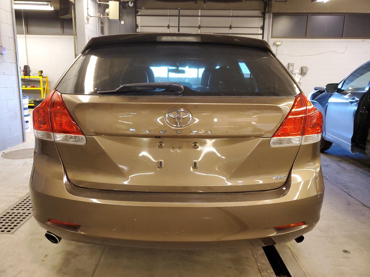 2009 Toyota Venza VIN 4T3BK11A49U005890 Copart auction photo, top/roof / side damage thumbnail 6