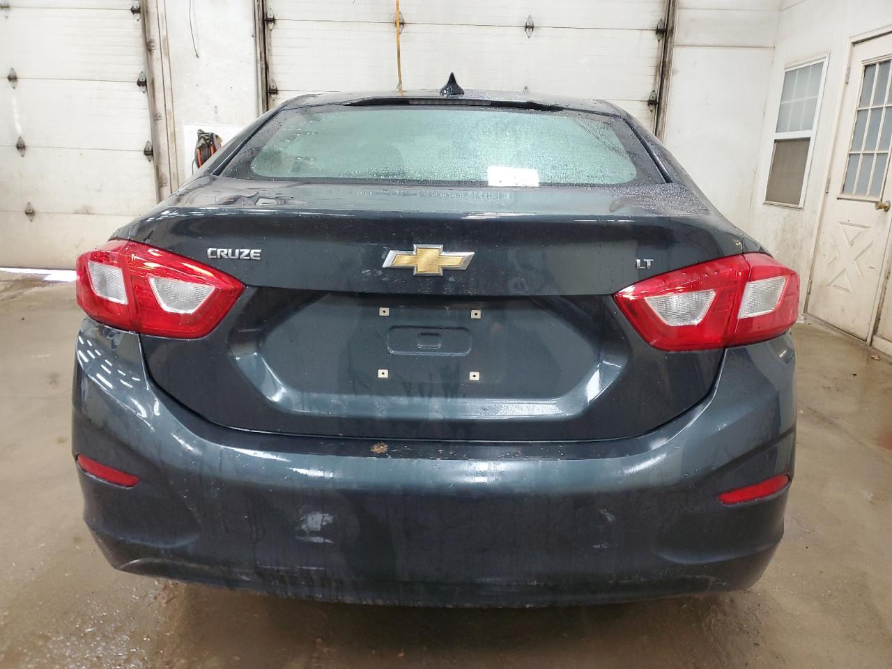 2017 Chevrolet Cruze VIN 3G1BE5SM0HS561707 Copart auction photo, front end / minor dent/scratches damage thumbnail 6