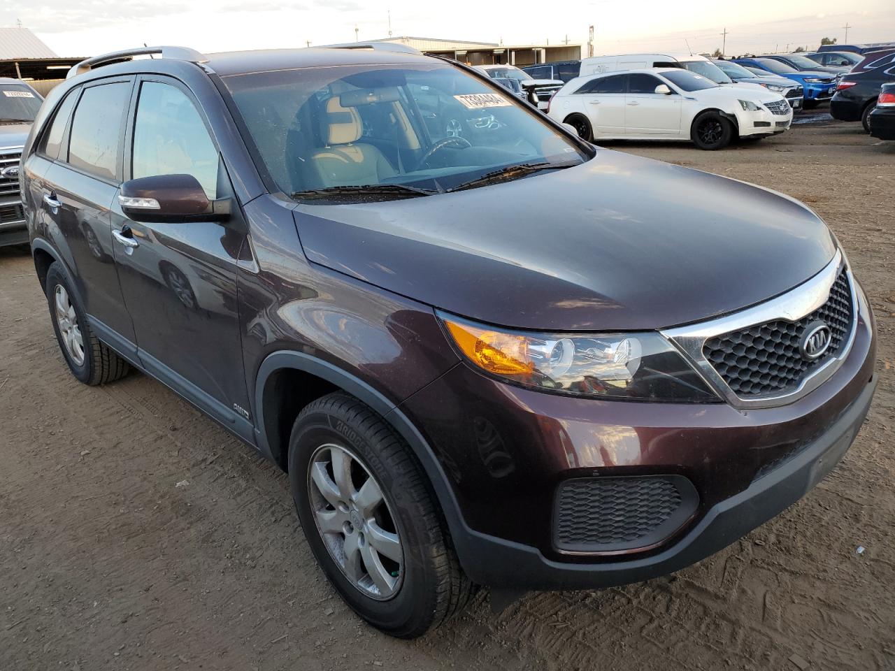 2011 KIA Sorento VIN 5XYKTDA24BG125751 Copart auction photo, side damage thumbnail 4