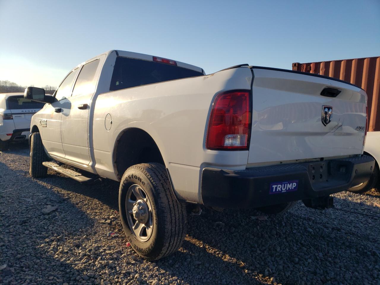 2018 RAM 3500 VIN 3C63R3CL2JG373555 Copart auction photo, front end damage thumbnail 2