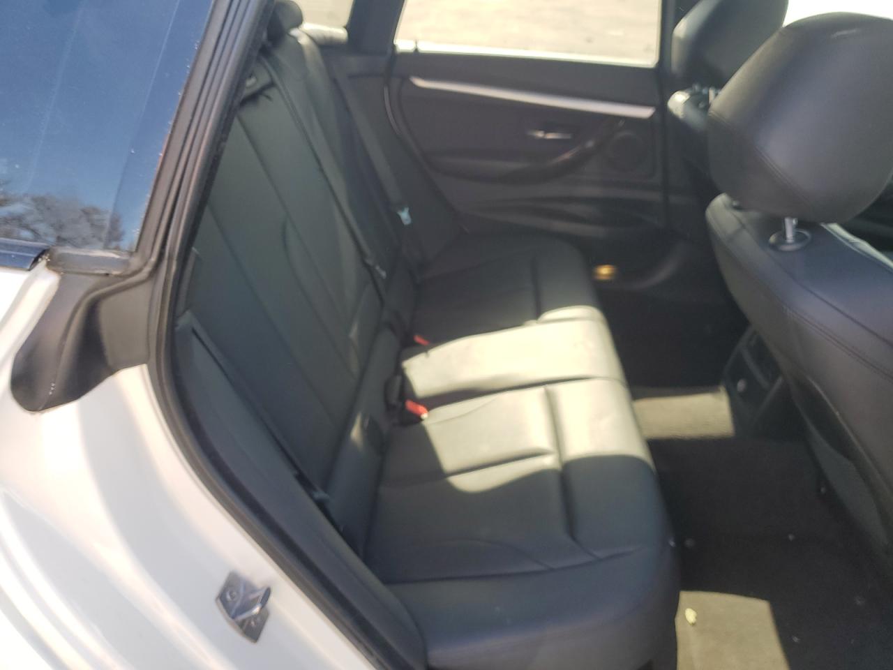 2014 BMW 3er VIN WBA3X9C57ED153234 Copart auction photo, rear end / minor dent/scratches damage thumbnail 10