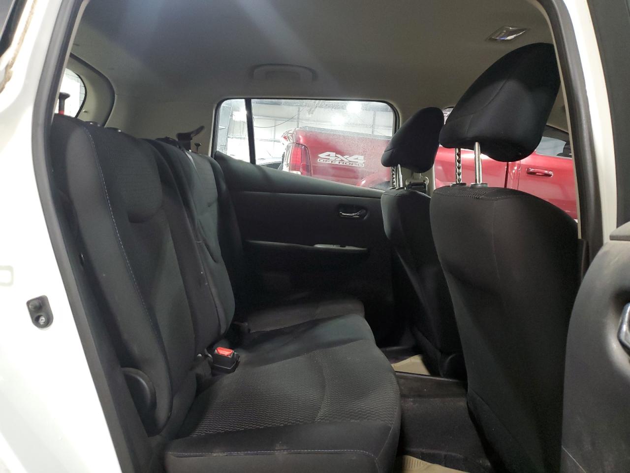 2015 Nissan Leaf VIN 1N4AZ0CP8FC310820 Copart auction photo, side / front end damage thumbnail 11