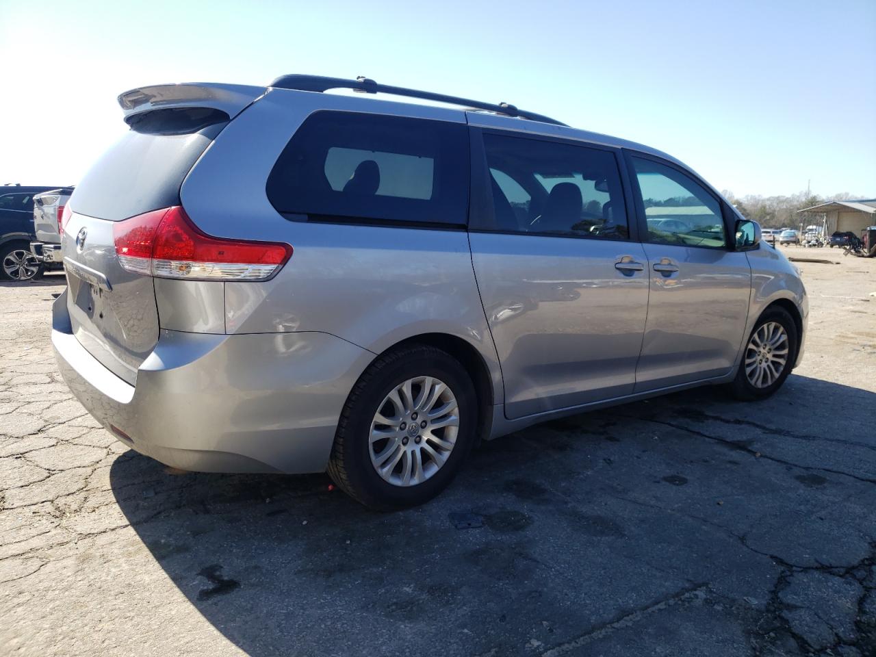 2012 Toyota Sienna VIN 5TDYK3DC7CS251506 Copart auction photo, all over / undercarriage damage thumbnail 3