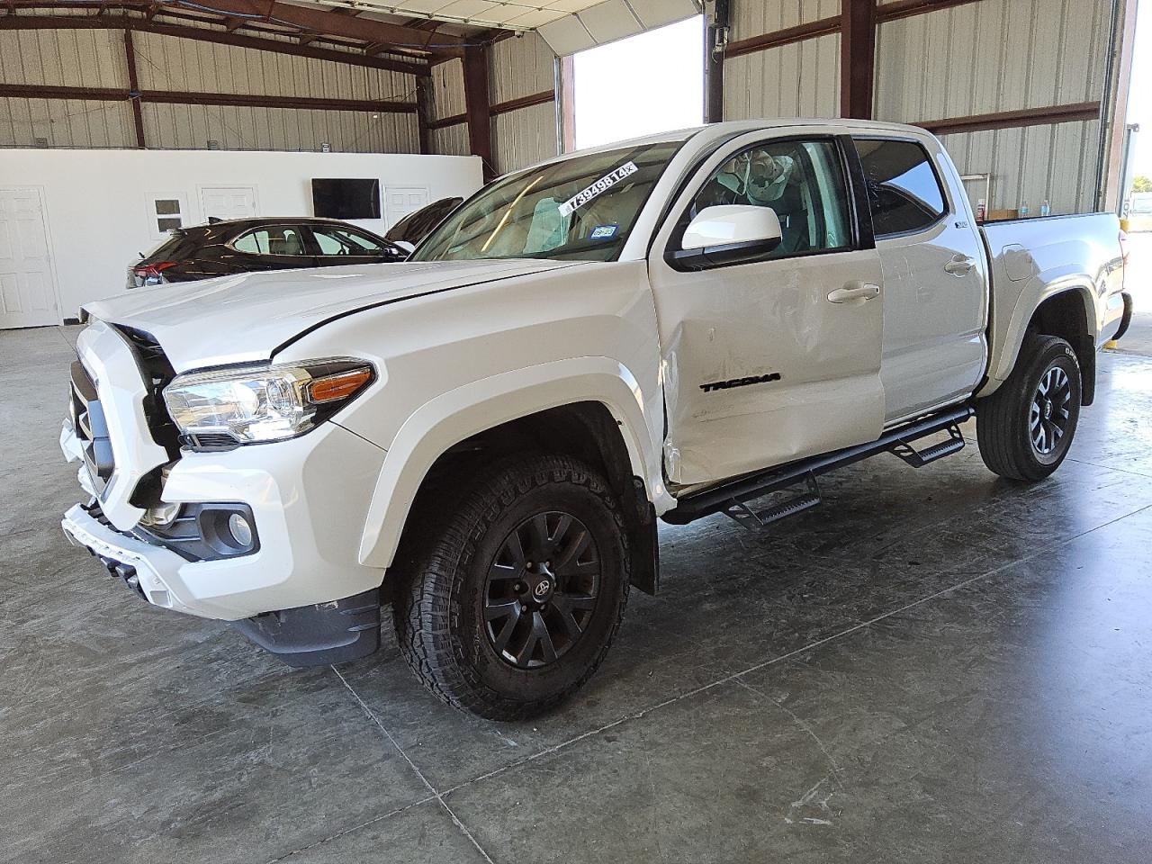 2021 Toyota Tacoma VIN 5TFAZ5CN3MX117938