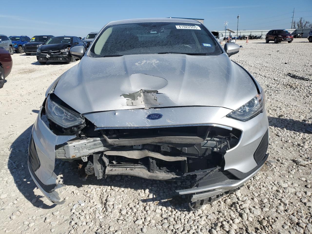 2019 Ford Fusion VIN 3FA6P0LU9KR137645 Copart auction photo, front end / minor dent/scratches damage thumbnail 11