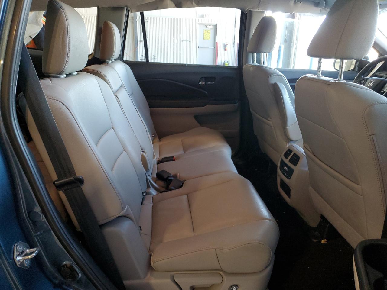 2019 Honda Pilot VIN 5FNYF6H59KB068824 Copart auction photo, side / hail damage thumbnail 12