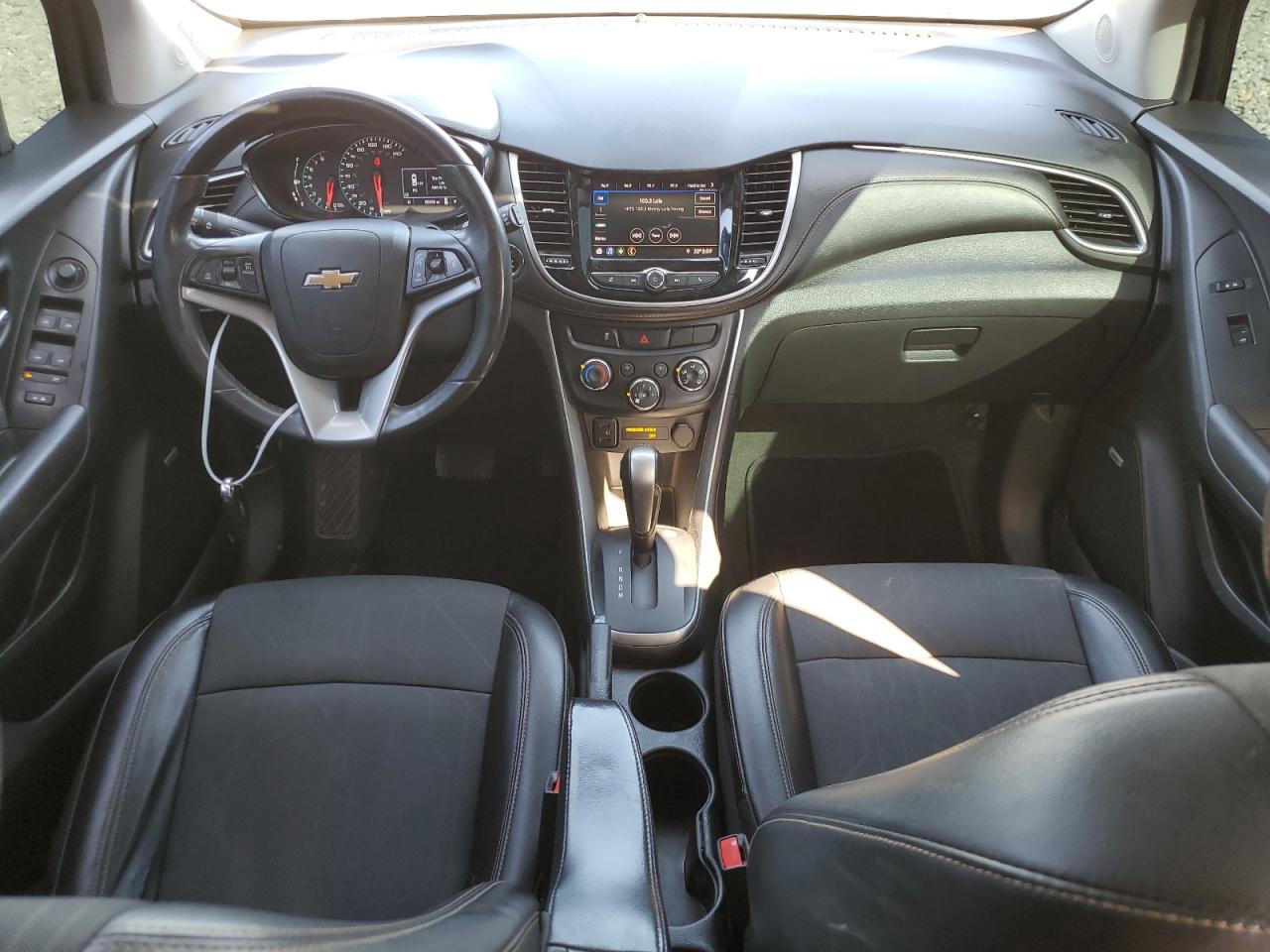 2020 Chevrolet Trax VIN KL7CJLSBXLB315291 Copart auction photo, front end / minor dent/scratches damage thumbnail 8