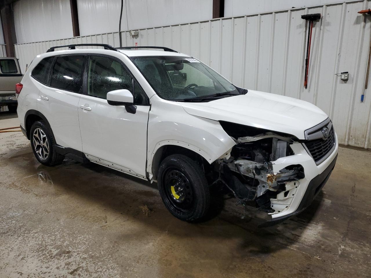 2020 Subaru Forester VIN JF2SKAJC9LH492150 Copart auction photo, front end damage thumbnail 4
